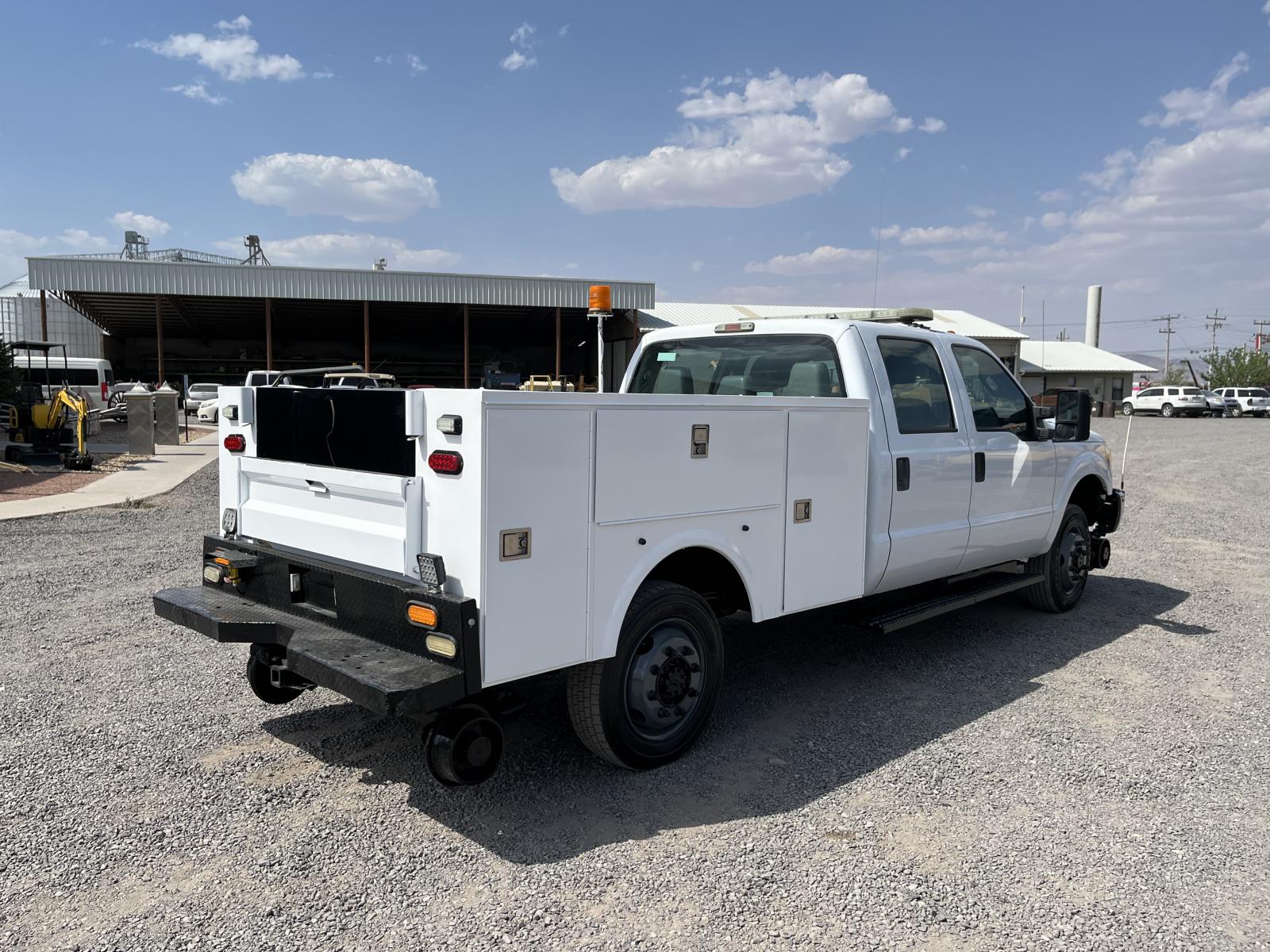 ./imagenes/INVOICE/2019/17879/FORD F250 HIGH RAIL CREW CAB UTILITY 4X4  (14).JPG